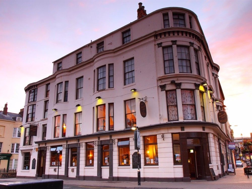 The Dickens Bar & Inn Scarborough Exteriér fotografie