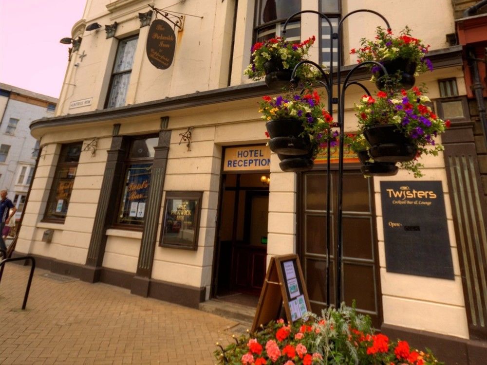 The Dickens Bar & Inn Scarborough Exteriér fotografie
